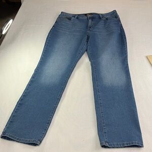 Stylish Blue Women's Straight Leg Jeans